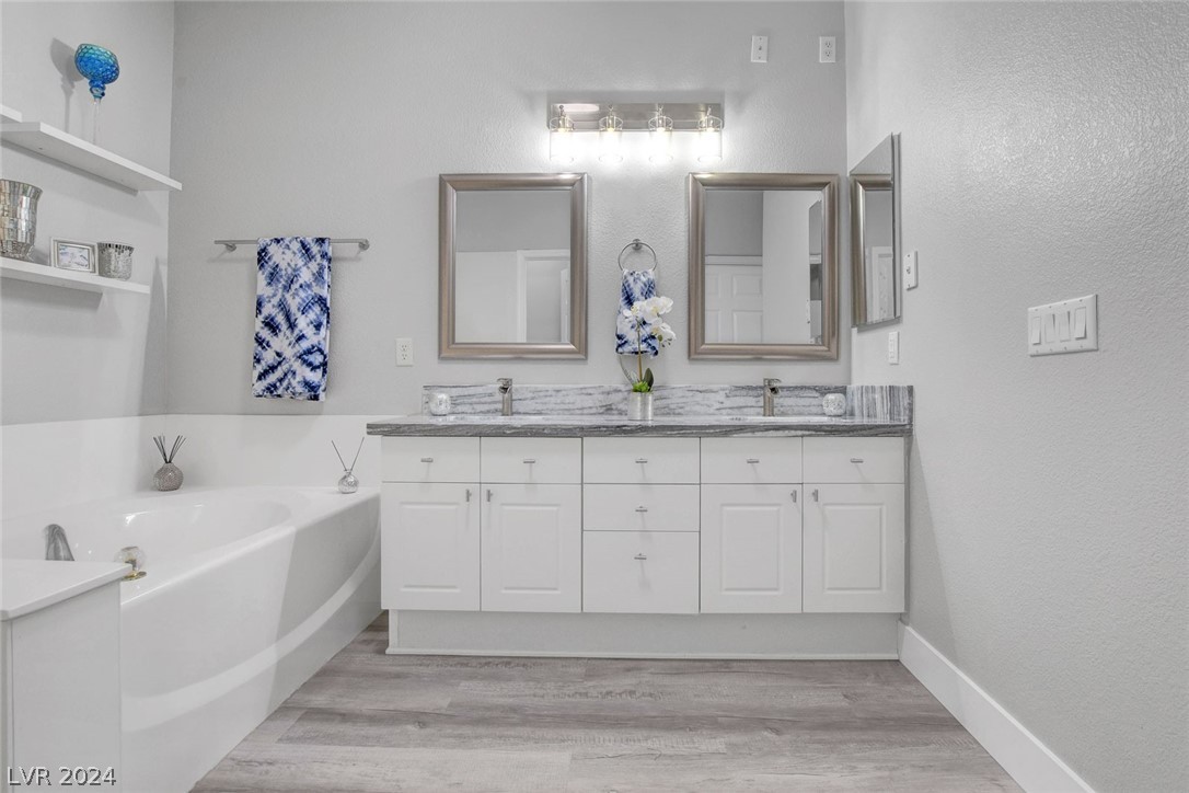 9645 Donner Springs Avenue