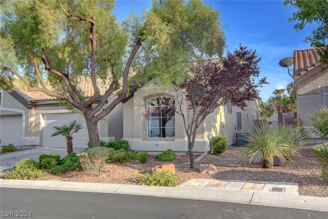 9645 Donner Springs Avenue