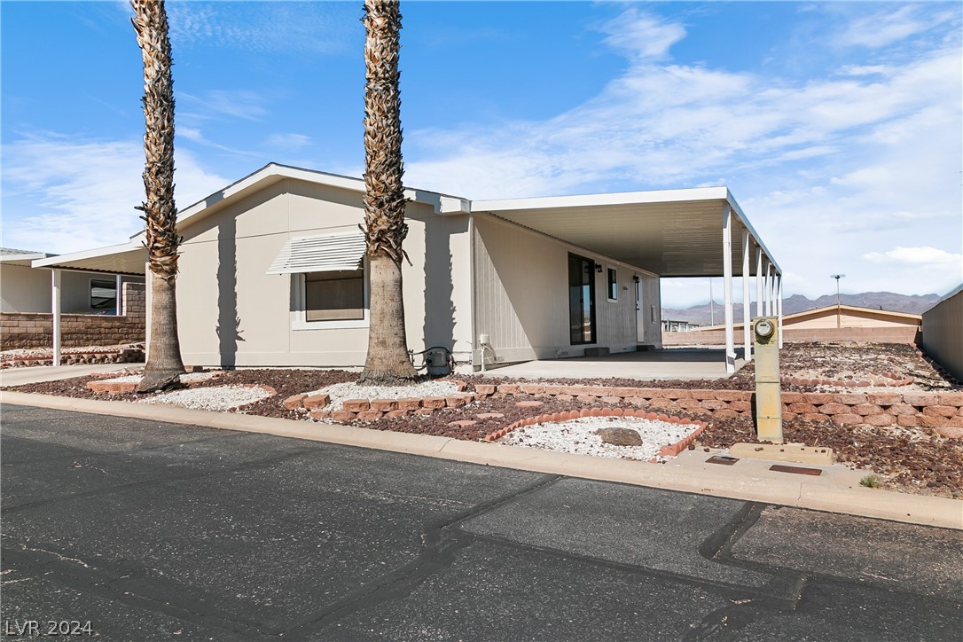 3260 Mirador Street