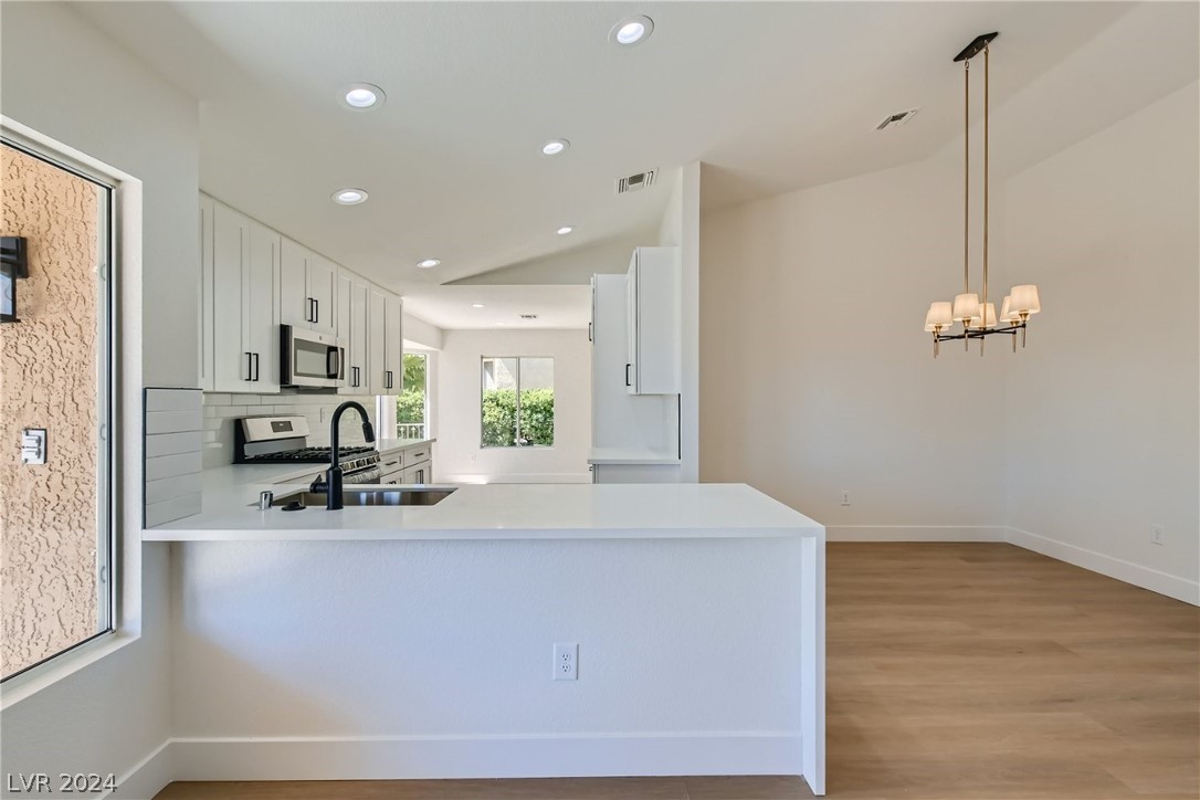 2548 Tumble Brook Drive