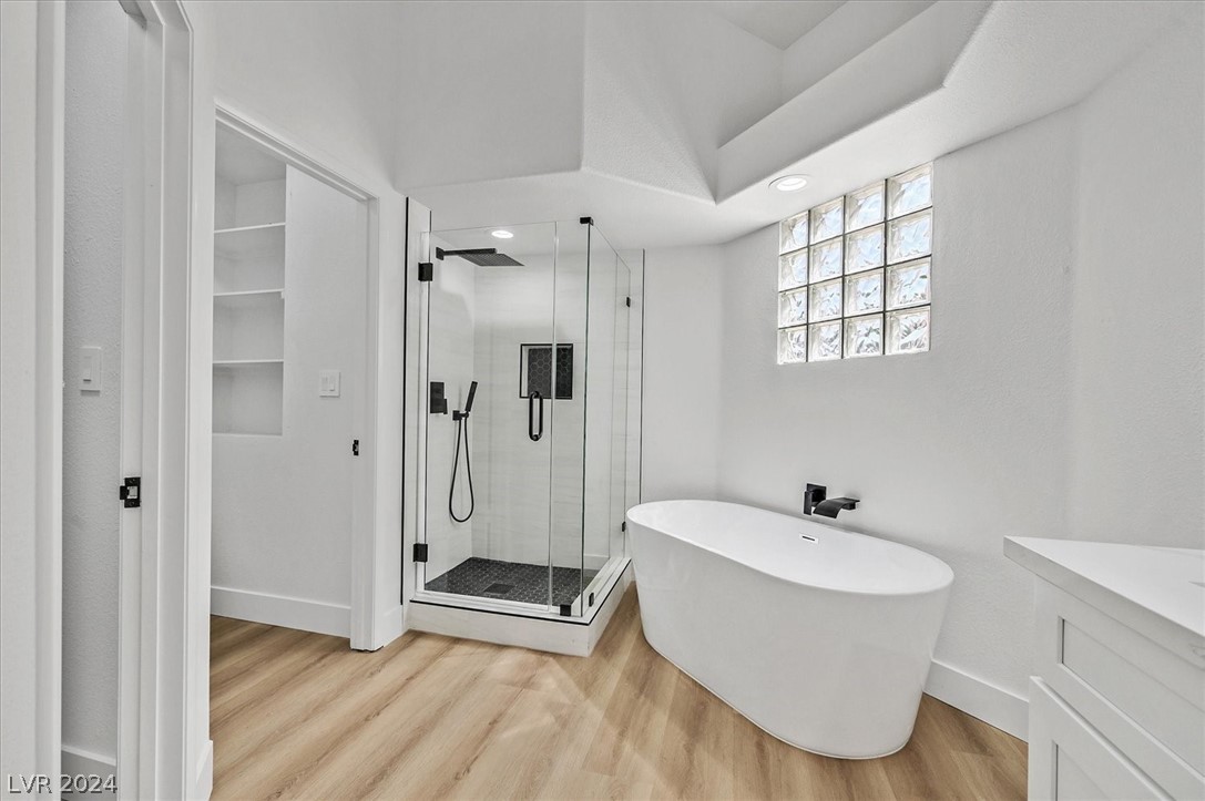 6548 Castor Tree Way