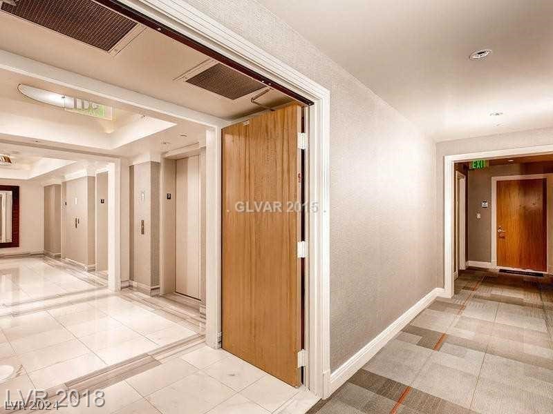 322 Karen Avenue 305
