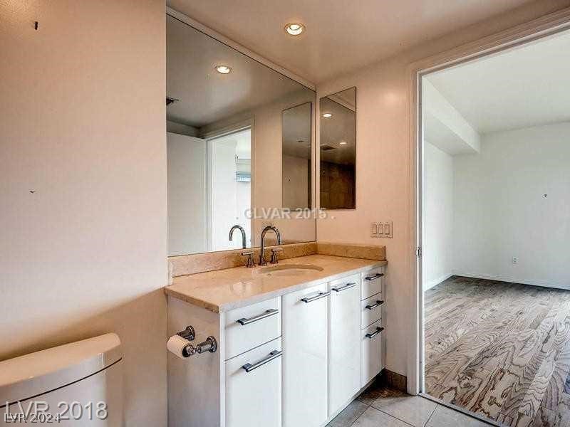 322 Karen Avenue 305