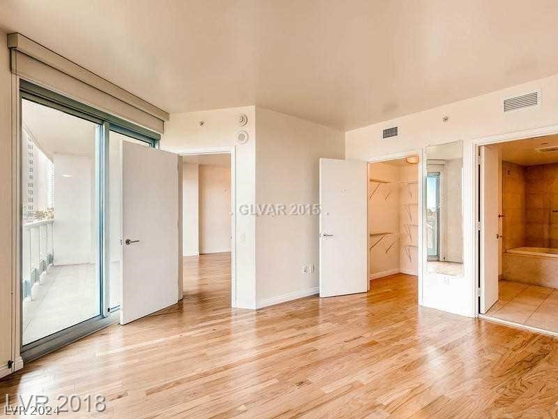 322 Karen Avenue 305