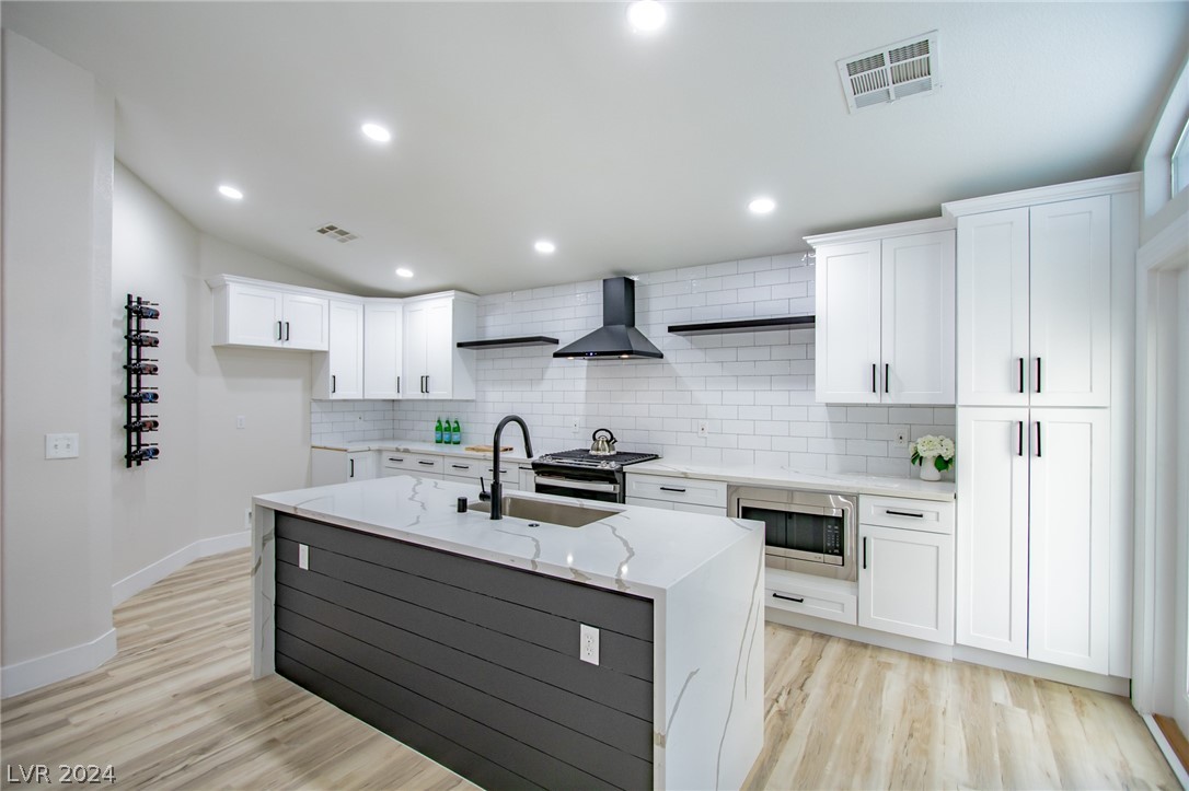 1123 Sierra Laurel Court