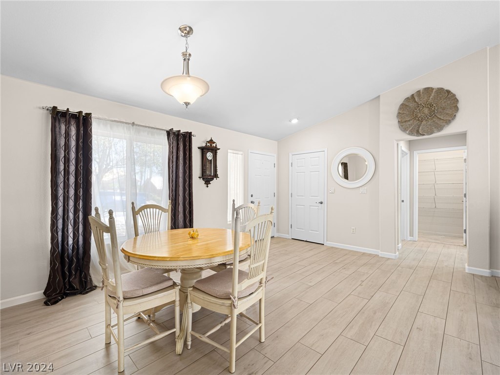 10121 Button Willow Drive