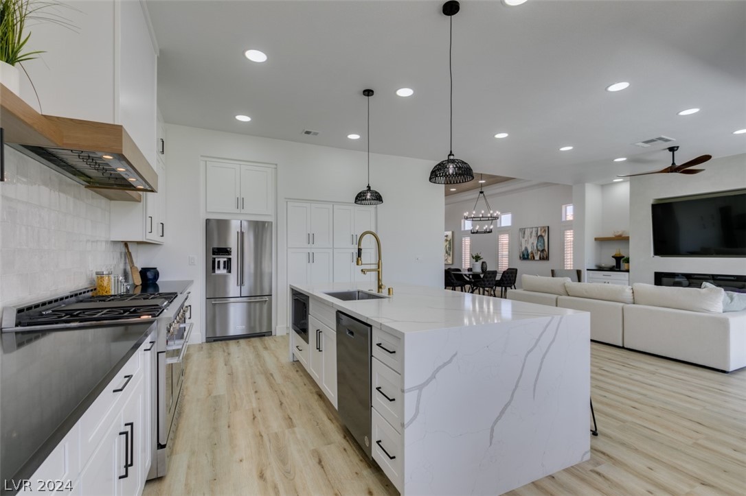 9513 Villa Ridge Drive