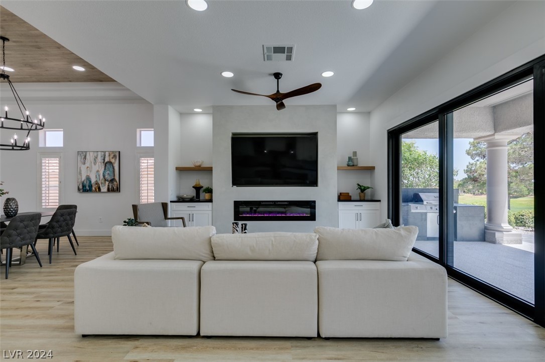 9513 Villa Ridge Drive