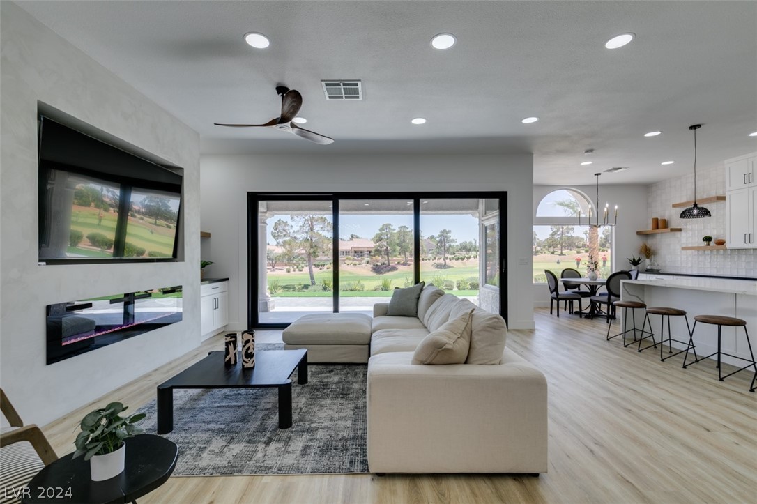 9513 Villa Ridge Drive