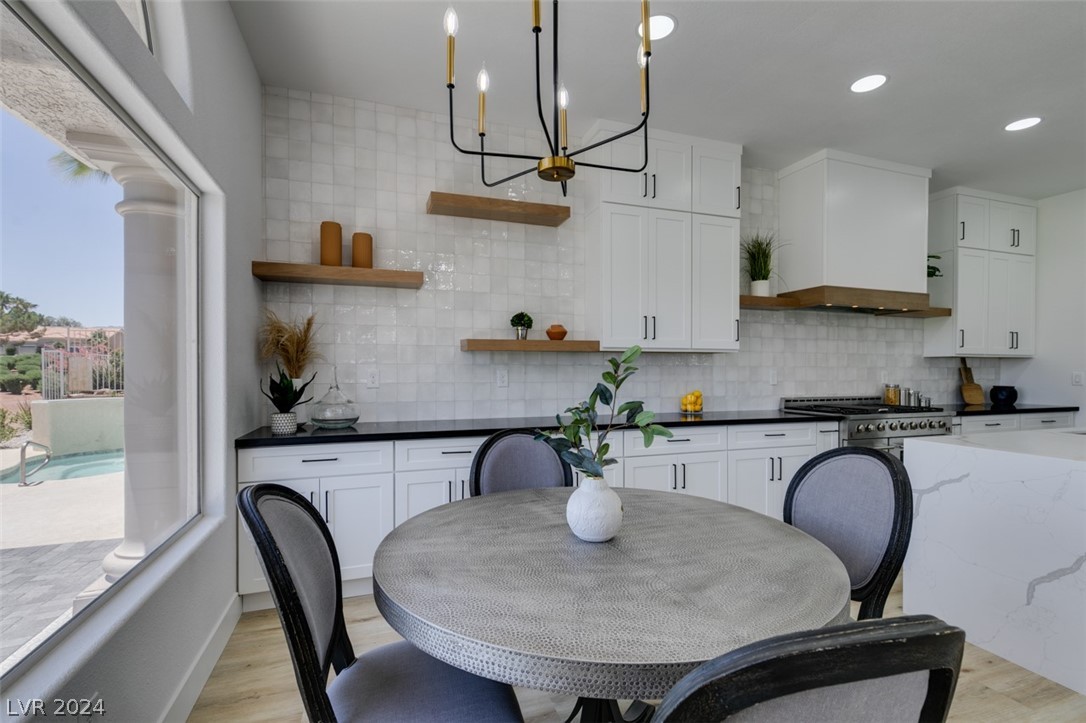 9513 Villa Ridge Drive