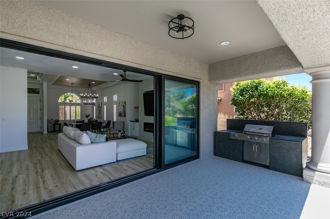 9513 Villa Ridge Drive