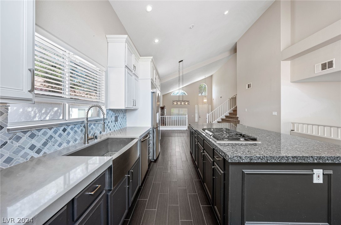 2212 Flowering Cactus Avenue