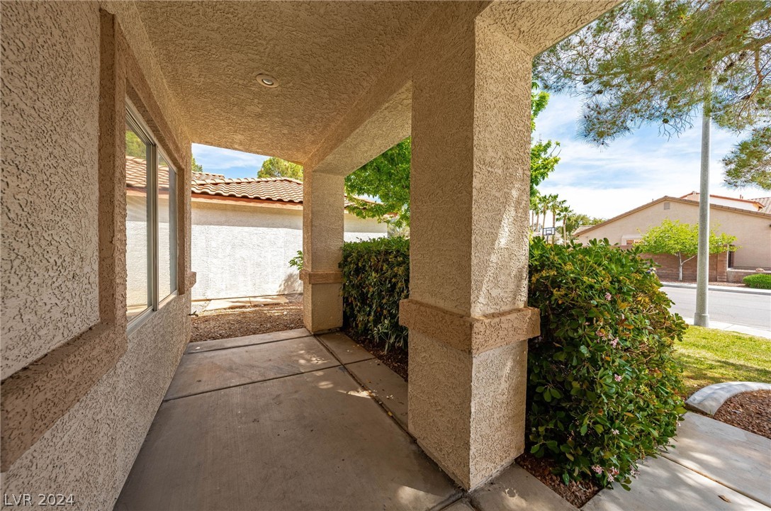2212 Flowering Cactus Avenue