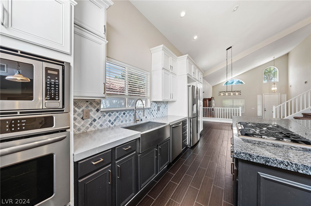 2212 Flowering Cactus Avenue