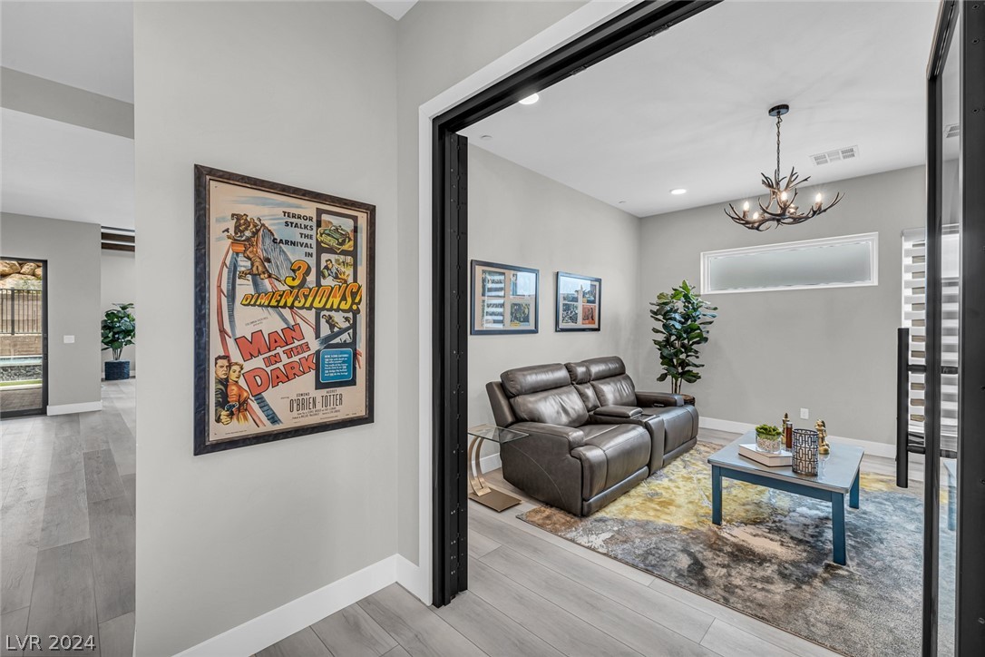 397 Cliff Terrace Avenue