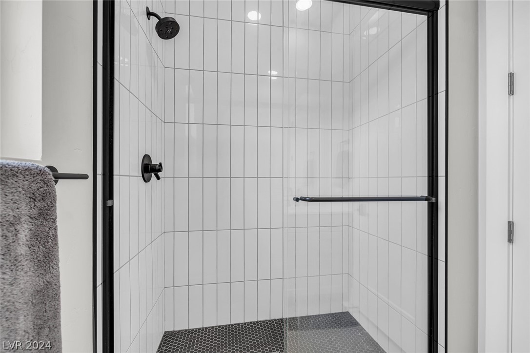 397 Cliff Terrace Avenue