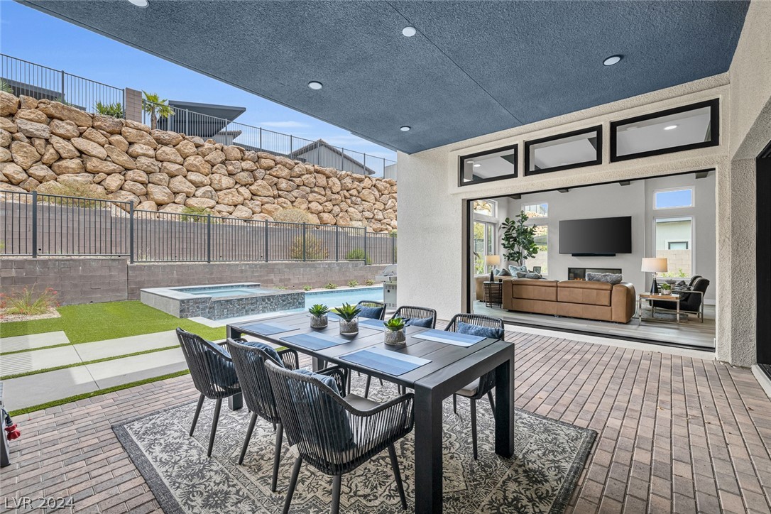 397 Cliff Terrace Avenue