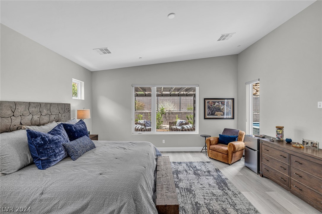 397 Cliff Terrace Avenue