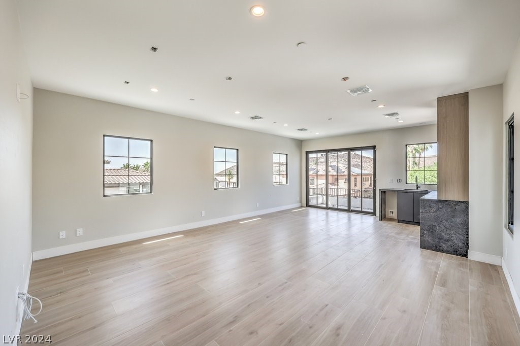 1759 Harpsichord Way