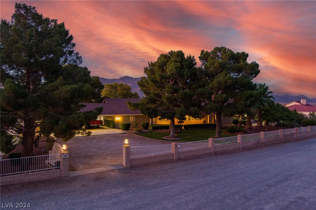 7670 Brent Lane