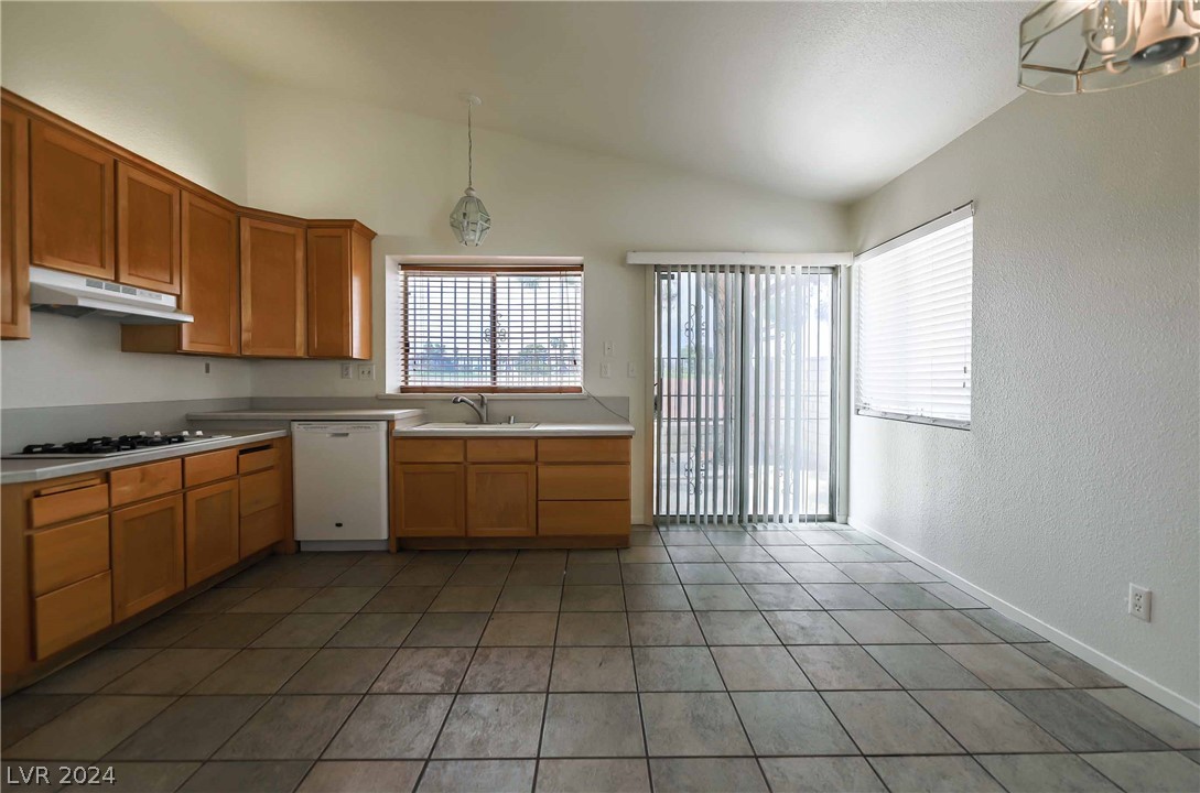 5260 Coral Vine Way