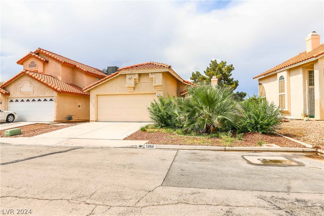 5260 Coral Vine Way