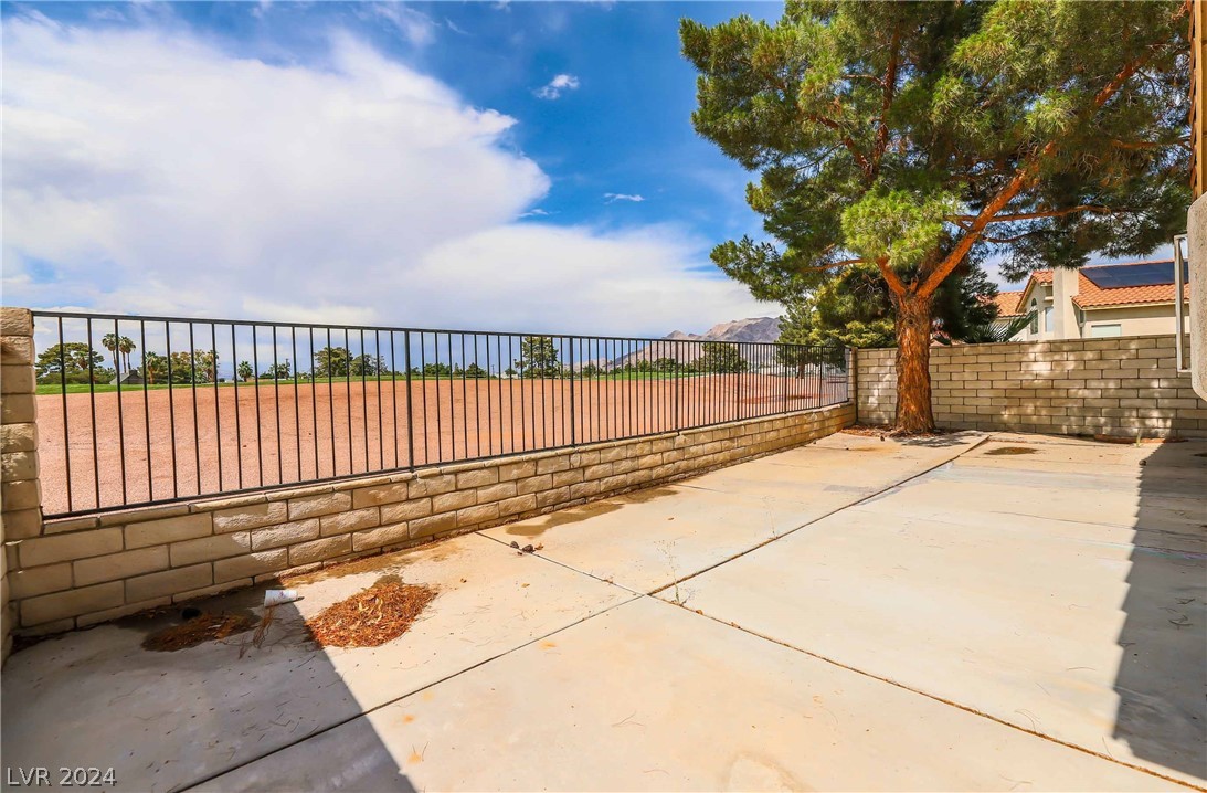 5260 Coral Vine Way