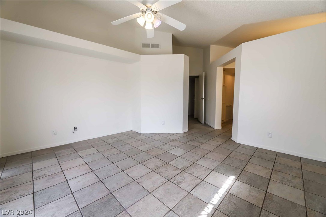 5260 Coral Vine Way