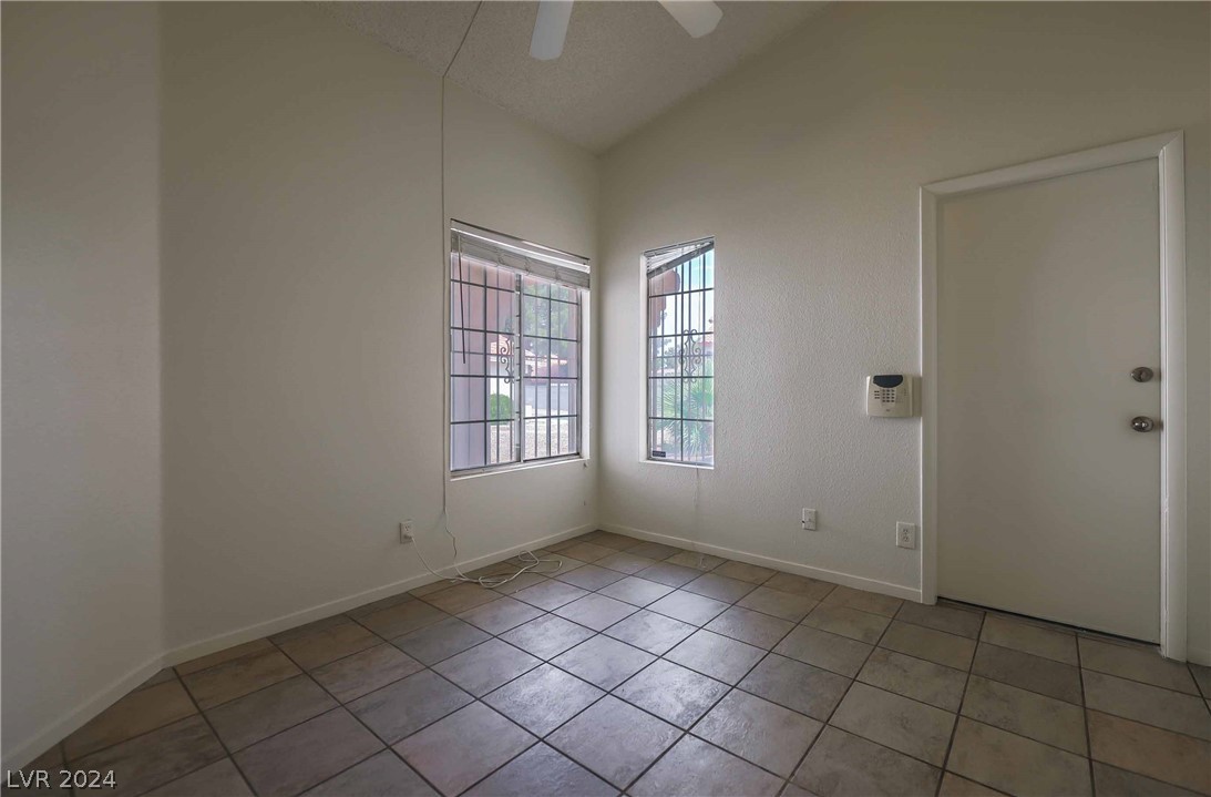 5260 Coral Vine Way