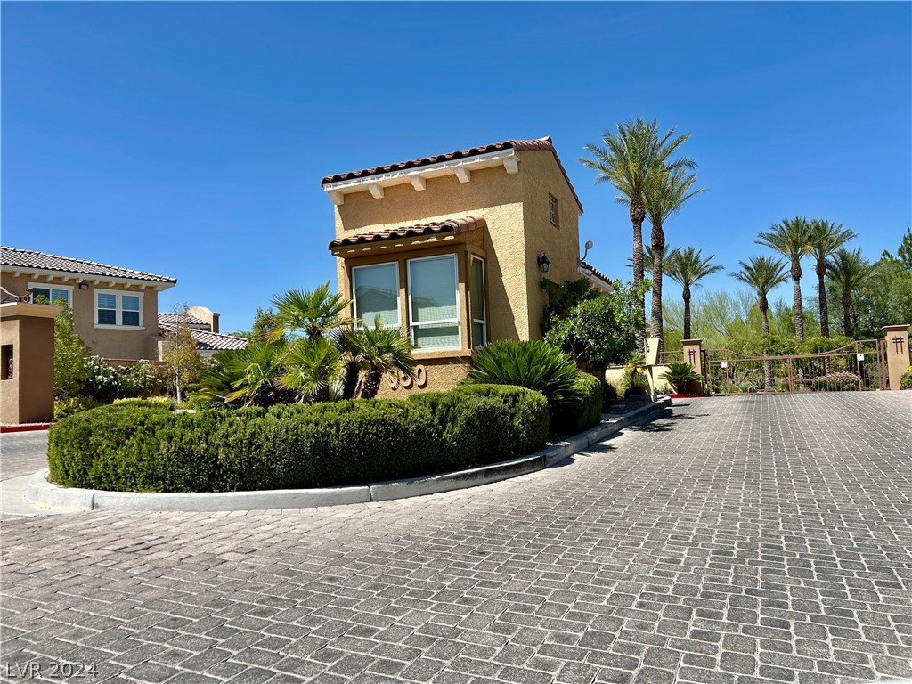 11835 Portina Drive 1023