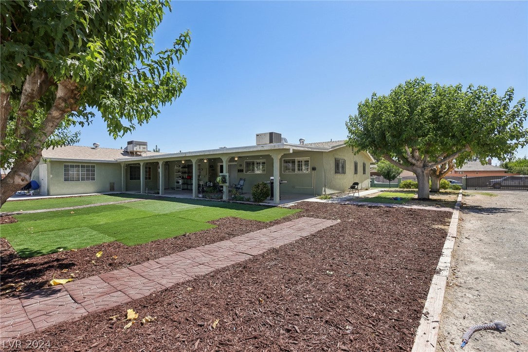 3311 Mustang Street