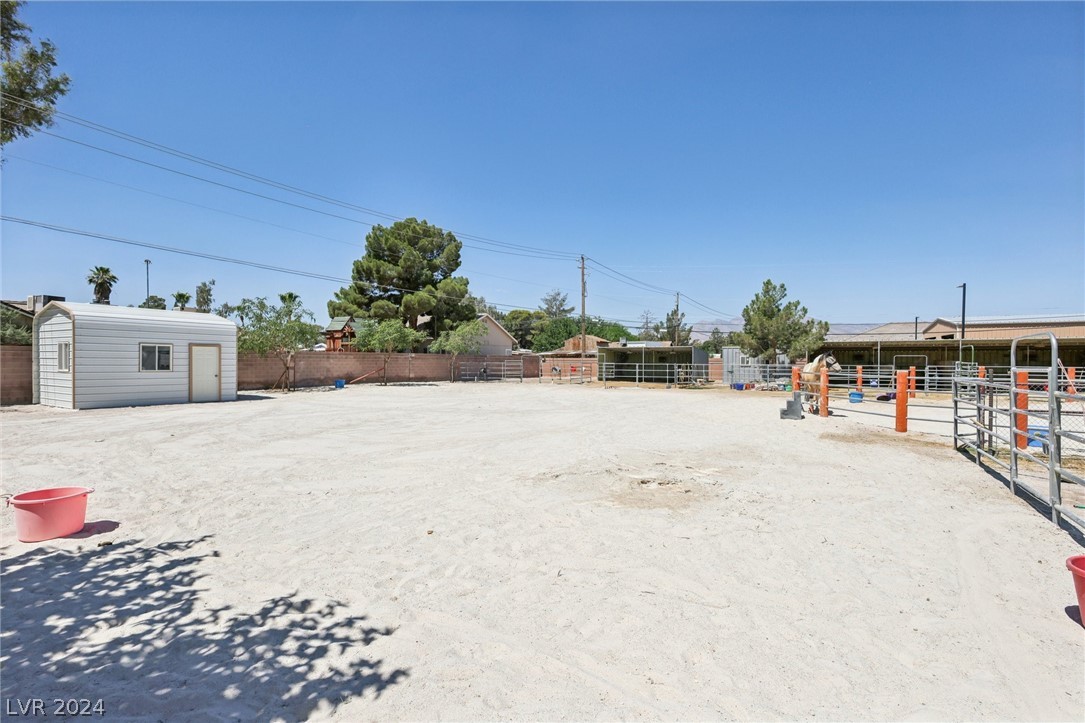 3311 Mustang Street