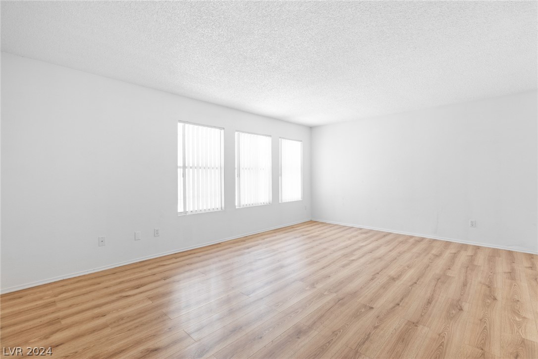 2080 Karen Avenue 36