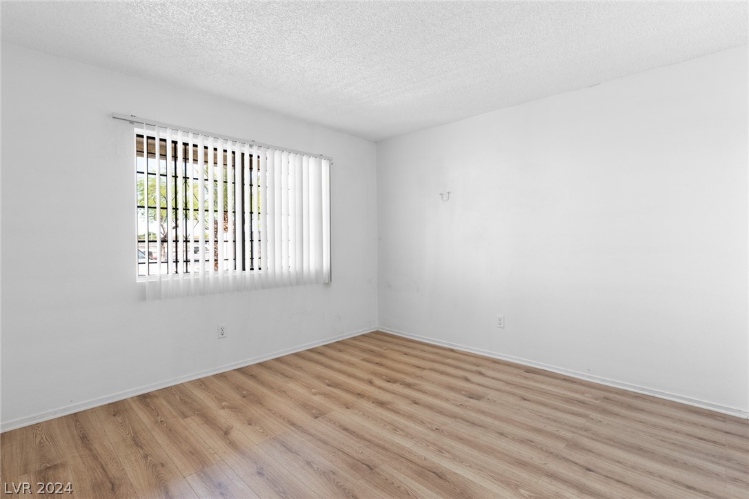 2080 Karen Avenue 36