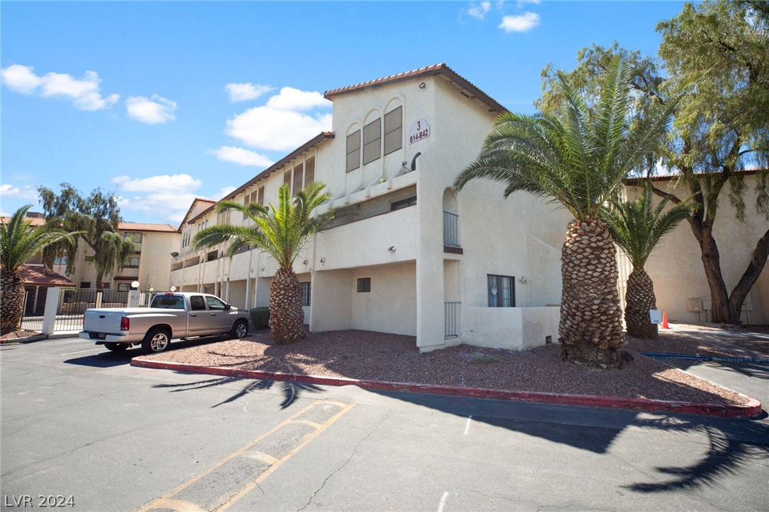 2080 Karen Avenue 36