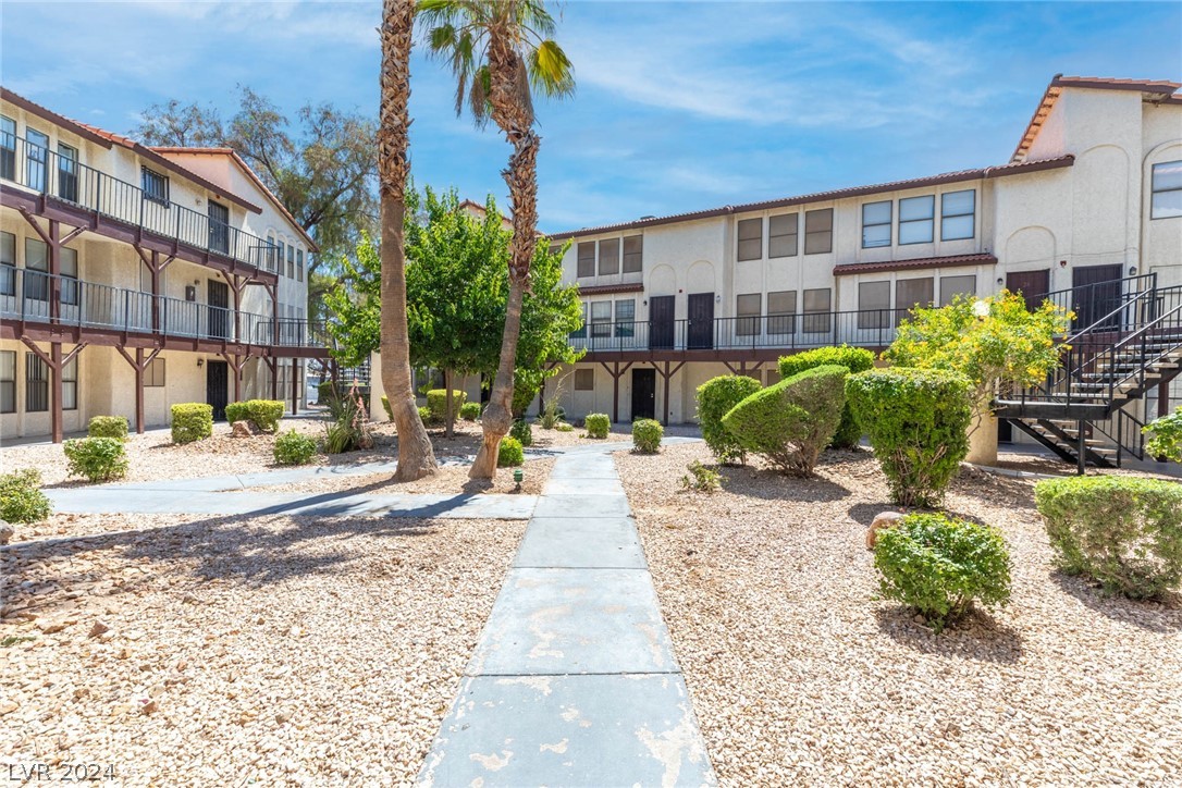 2080 Karen Avenue 36