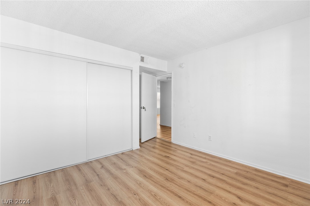 2080 Karen Avenue 36