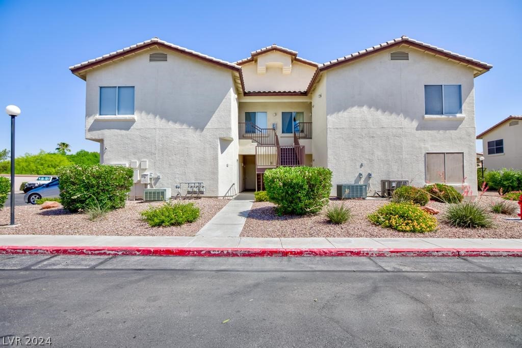 4800 Grey Wolf Lane 204