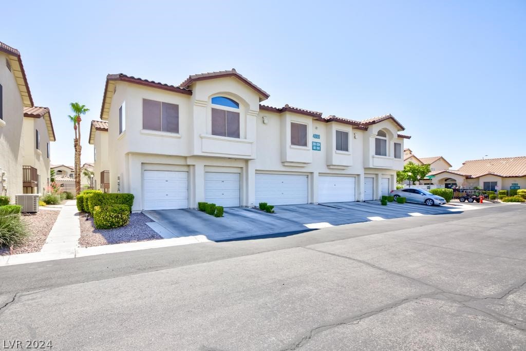 4800 Grey Wolf Lane 204