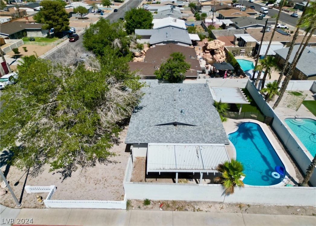 5229 Longridge Avenue