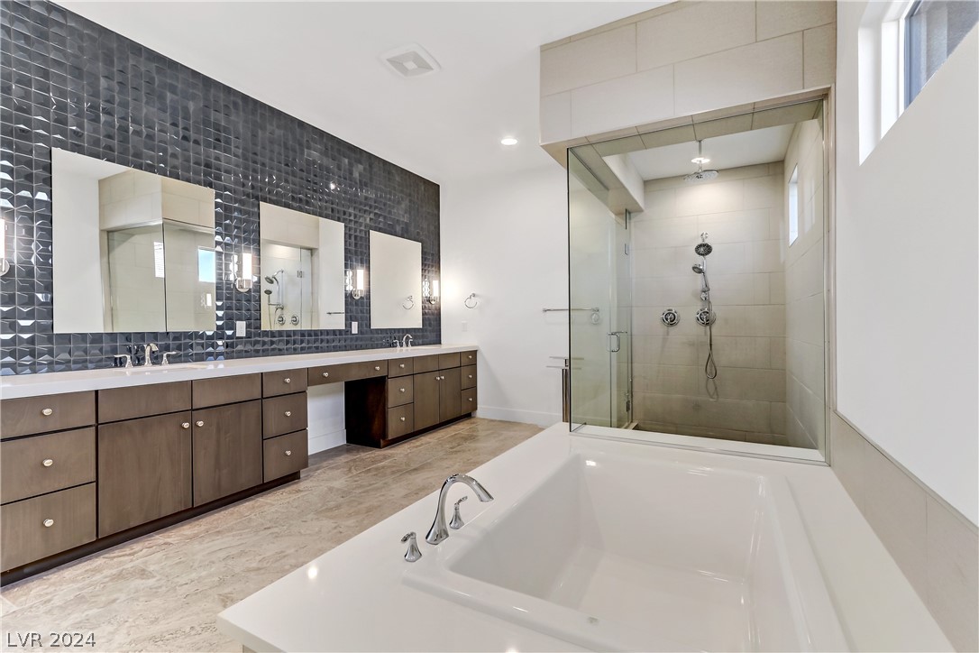 8542 Wolf Mountain Court
