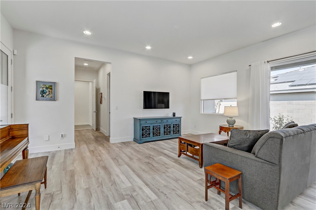 8542 Wolf Mountain Court