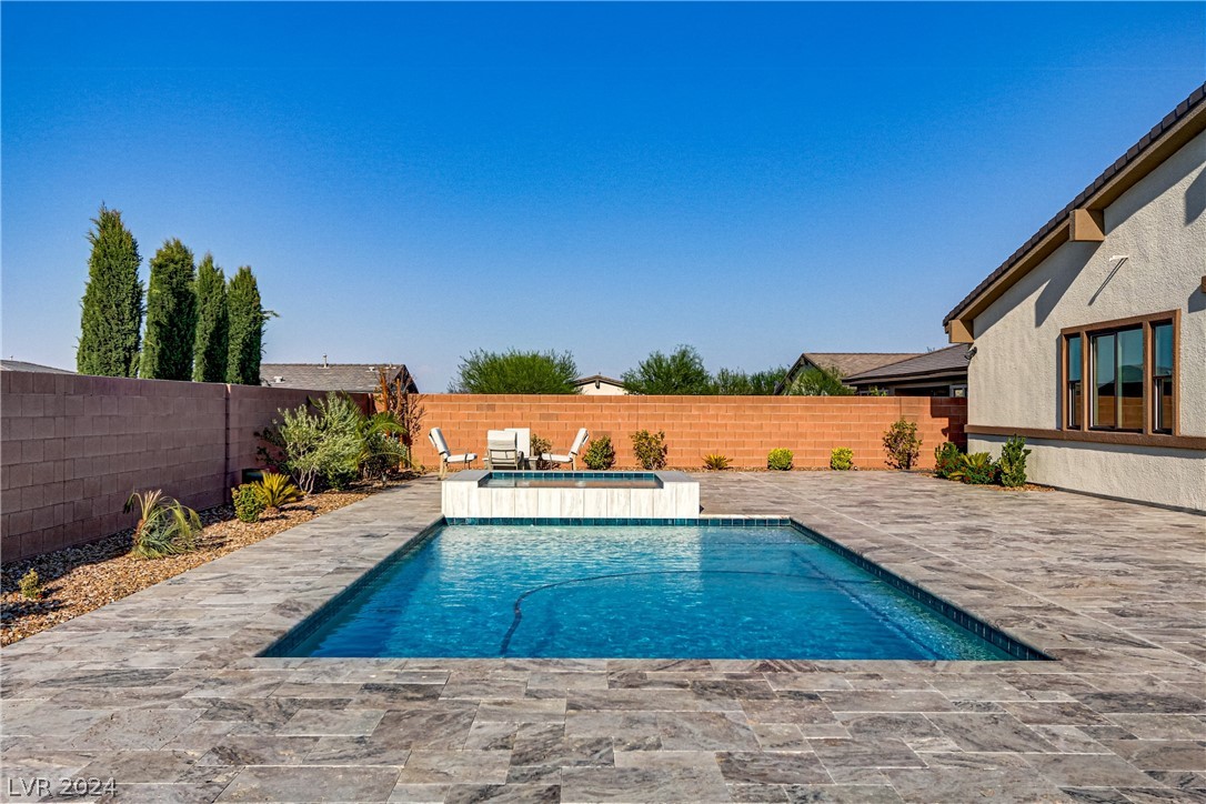 8542 Wolf Mountain Court