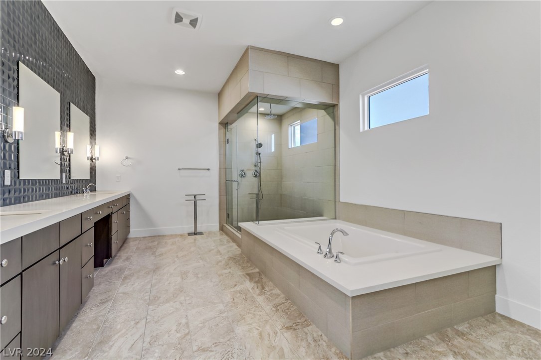 8542 Wolf Mountain Court
