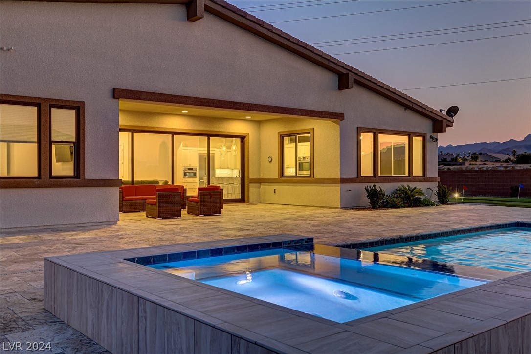 8542 Wolf Mountain Court
