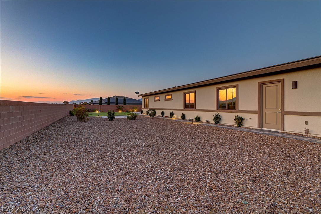 8542 Wolf Mountain Court