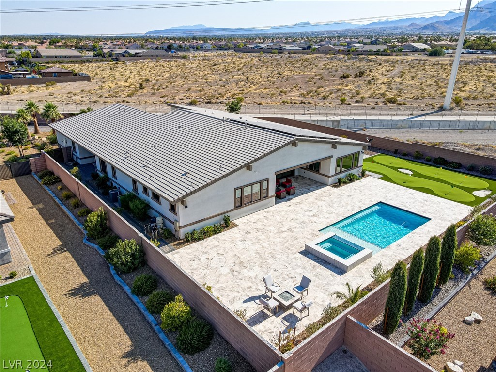 8542 Wolf Mountain Court