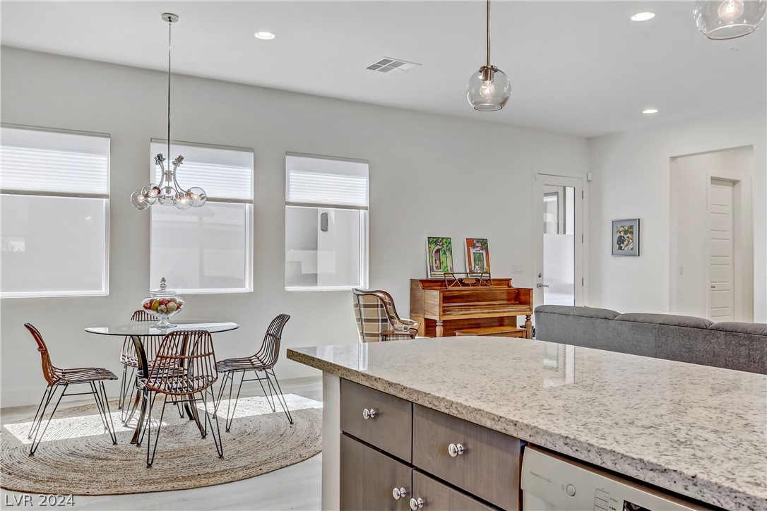 8542 Wolf Mountain Court