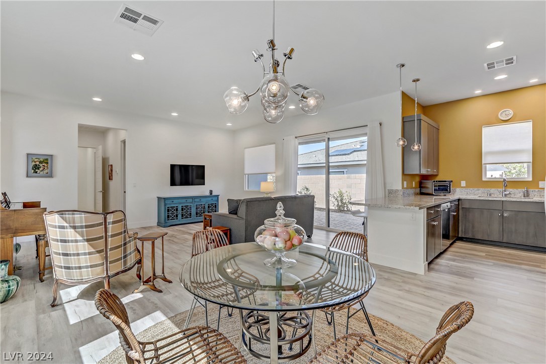8542 Wolf Mountain Court