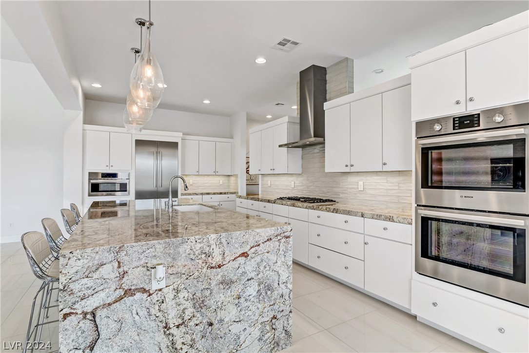8542 Wolf Mountain Court